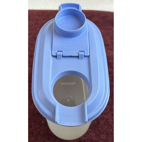 Vintage Tupperware 1 Qt Slim Pitcher 2189D-2 w/Blue Flip Top Lid 20108-3 - Picture 5 of 16